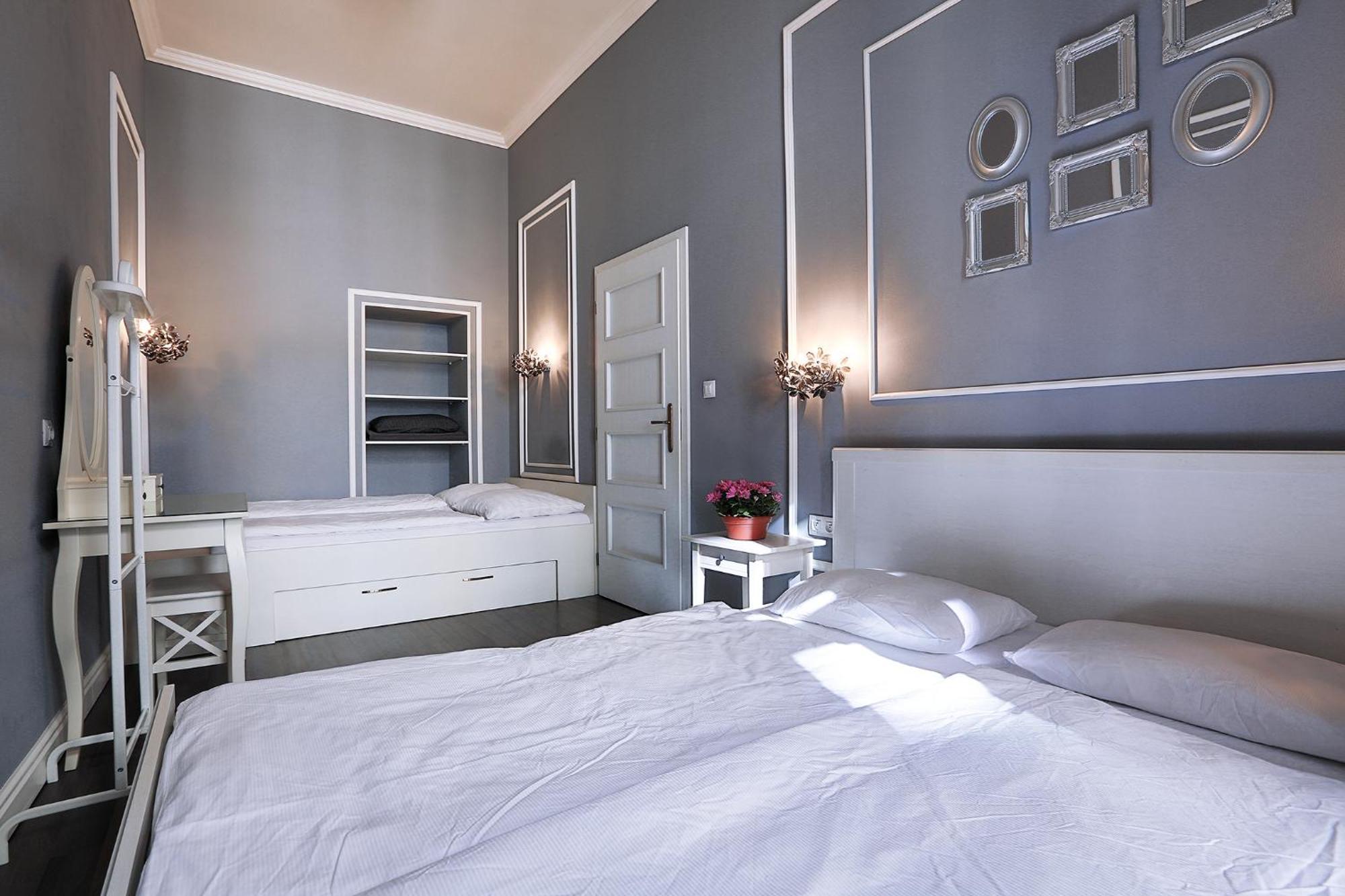 Two-Bedroom Haven In The Old Town Prague Extérieur photo
